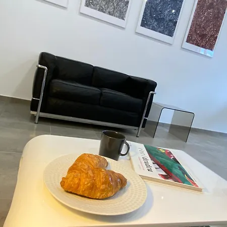 Art House - Maison D'art 蒙斯